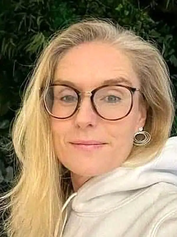 Céline, 45 ans, aventure sans lendemain à Cannes