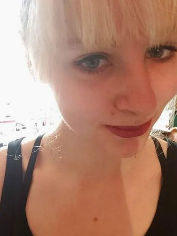 Léna, 24 ans, aventure sans lendemain à Toulon